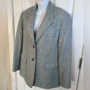 Talbots Classic Herringbone Blazer in Beautiful blue, green and cream.